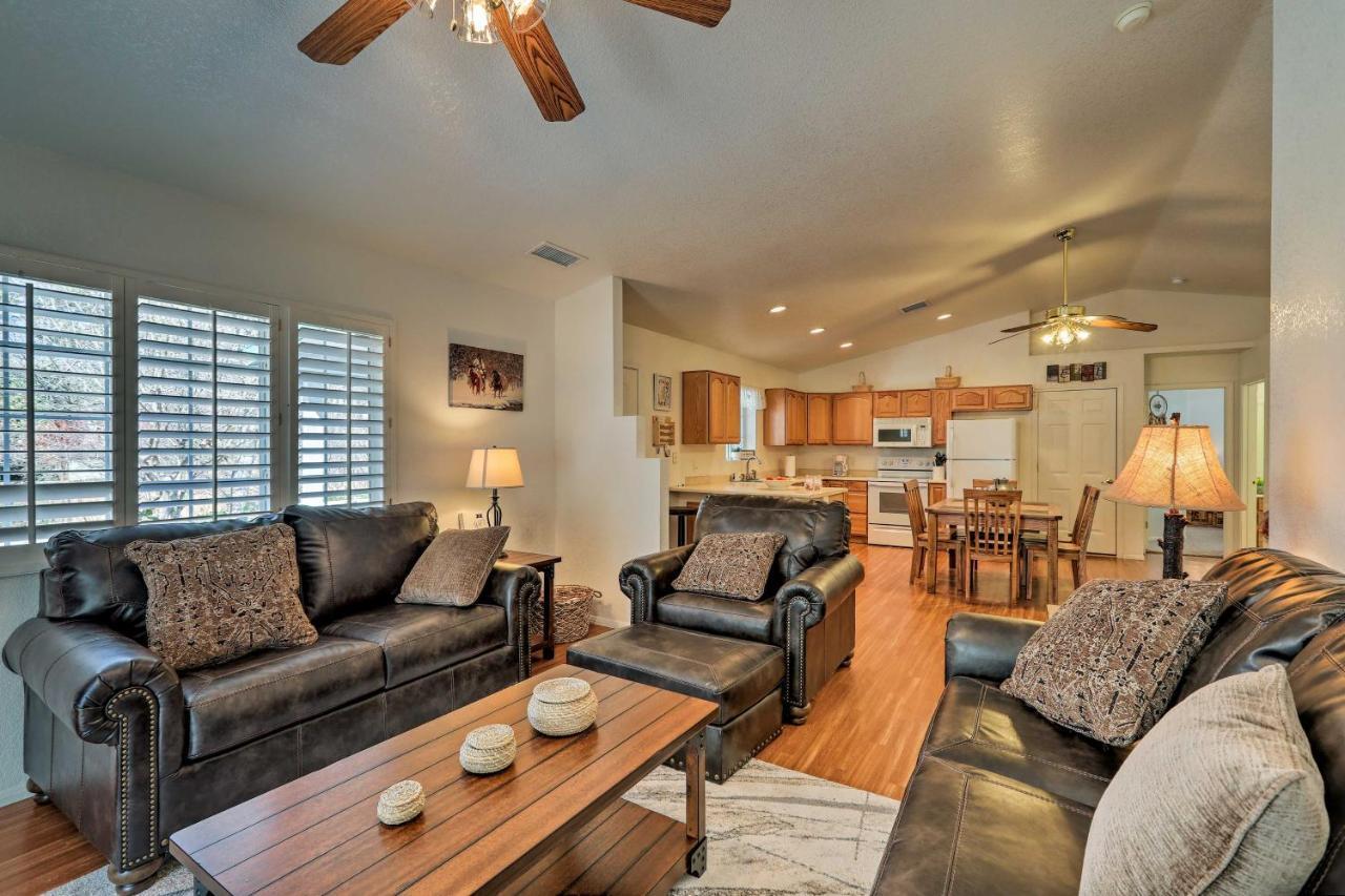 Holiday home Tranquil Gem With Patio, Grill And Mtn Views